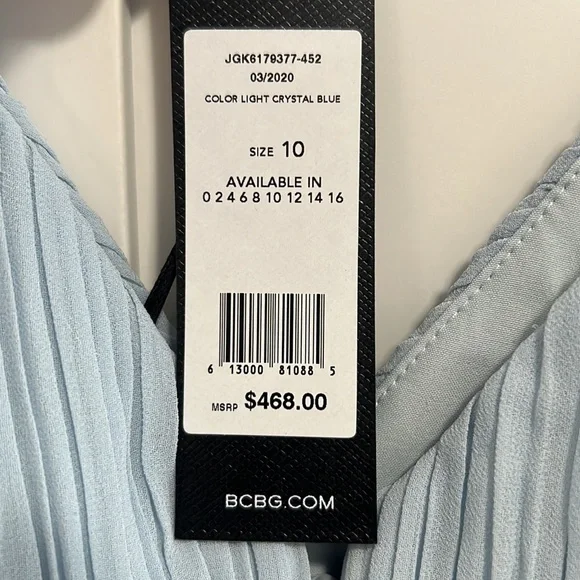 BCBG MAXAZRIA- light crystal blue gown - Picture 8 of 8